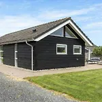 Feriehus Newly Renovated Summer House In Gronninghoved