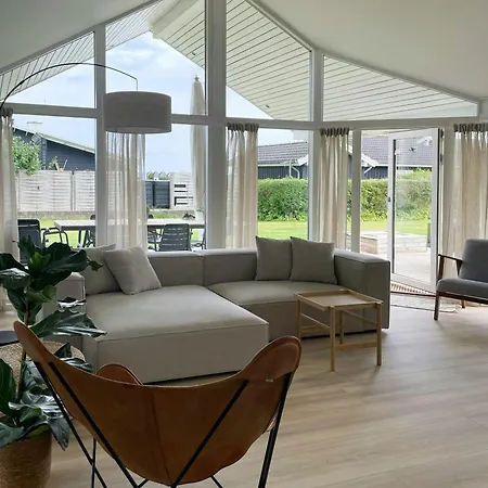 Newly Renovated Summer House In Gronninghoved Casa de Férias *