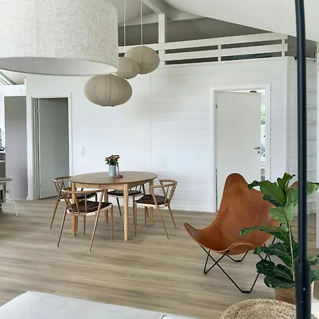 Casa de Férias Newly Renovated Summer House In Gronninghoved