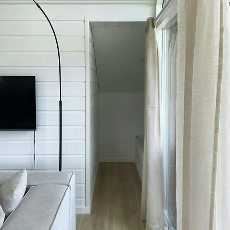 Newly Renovated Summer House In Gronninghoved Sjolund