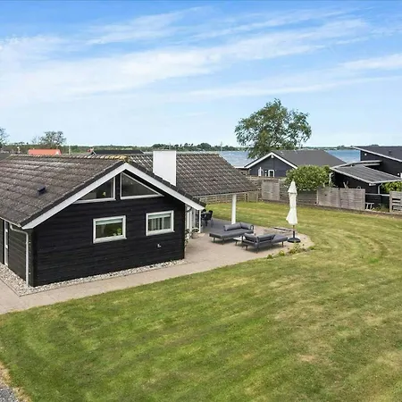 Newly Renovated Summer House In Gronninghoved * Sjolund