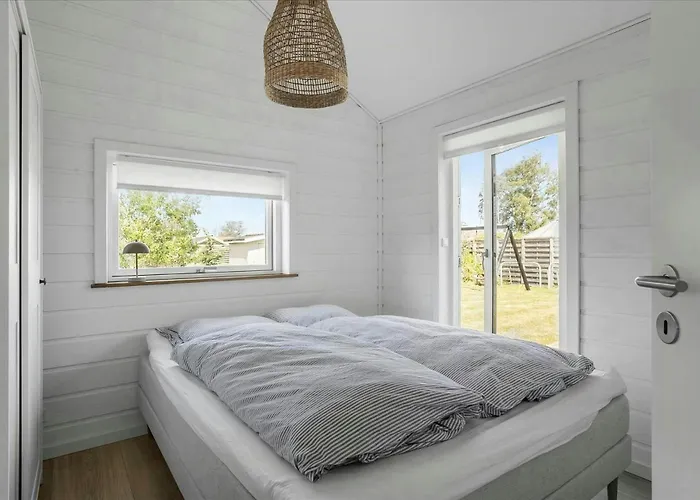 Дом отдыха Newly Renovated Summer House In Gronninghoved