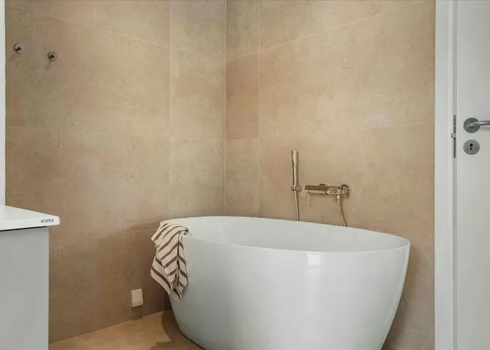 Newly Renovated Summer House In Gronninghoved * Sjolund